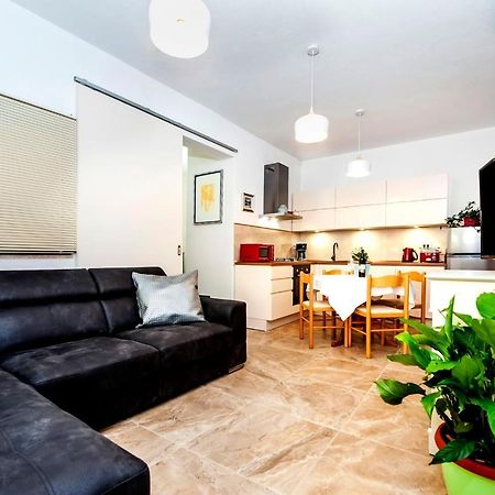 Apartments Karmen Rovinj Extérieur photo