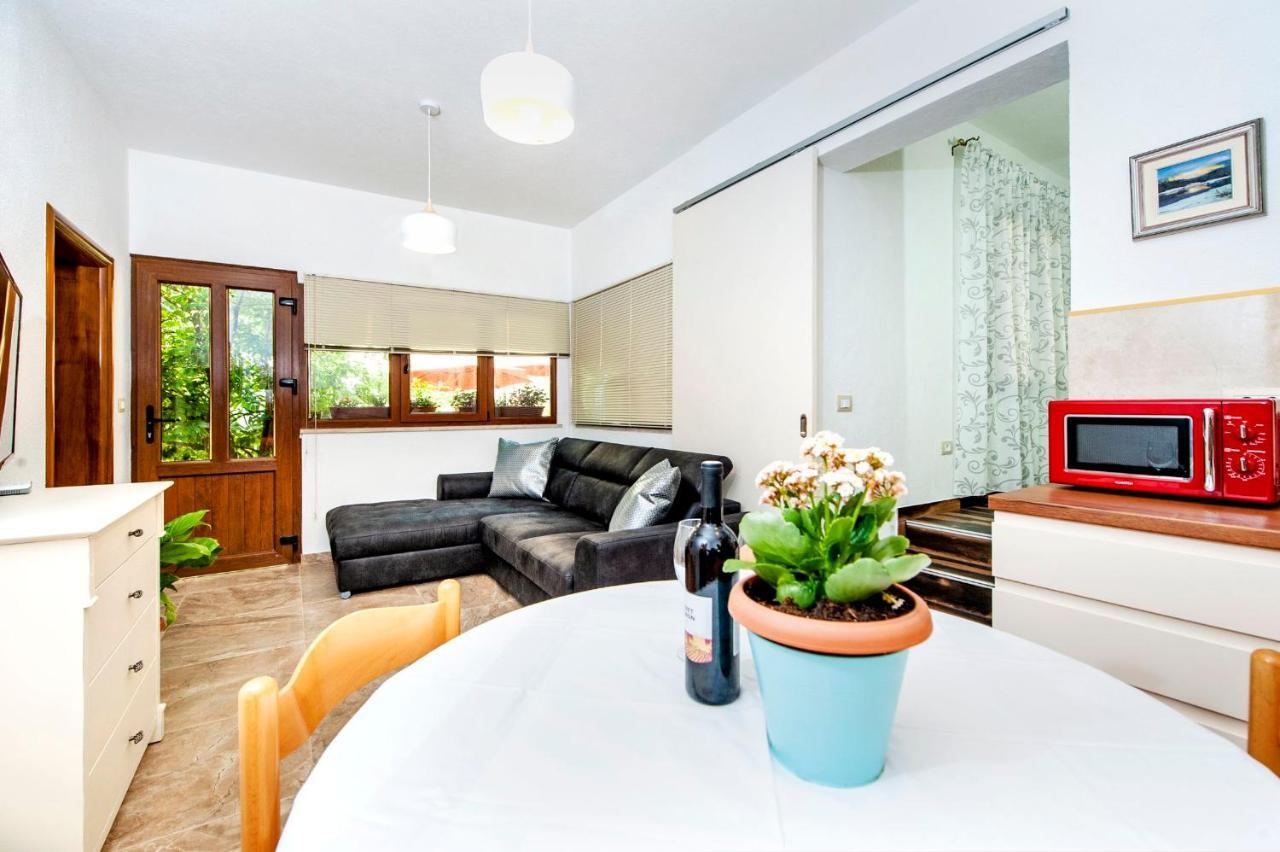 Apartments Karmen Rovinj Extérieur photo