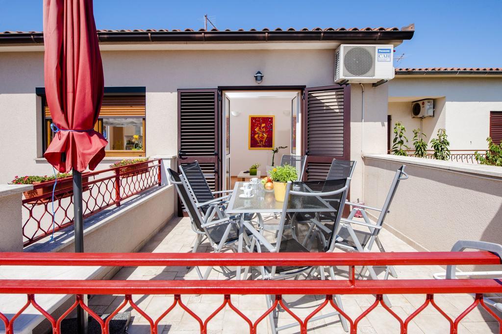 Apartments Karmen Rovinj Extérieur photo