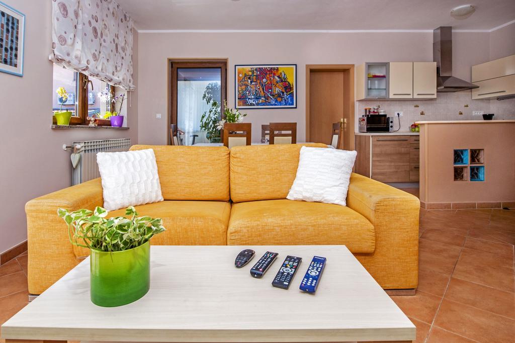 Apartments Karmen Rovinj Extérieur photo