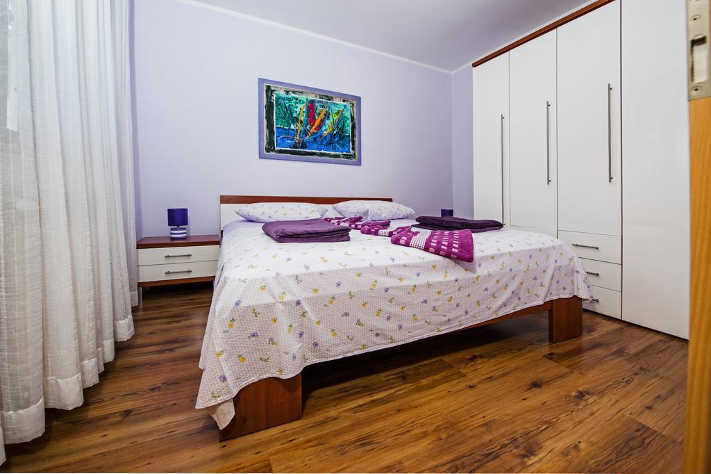 Apartments Karmen Rovinj Extérieur photo