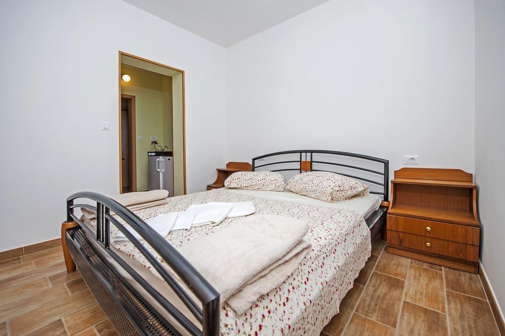 Apartments Karmen Rovinj Extérieur photo