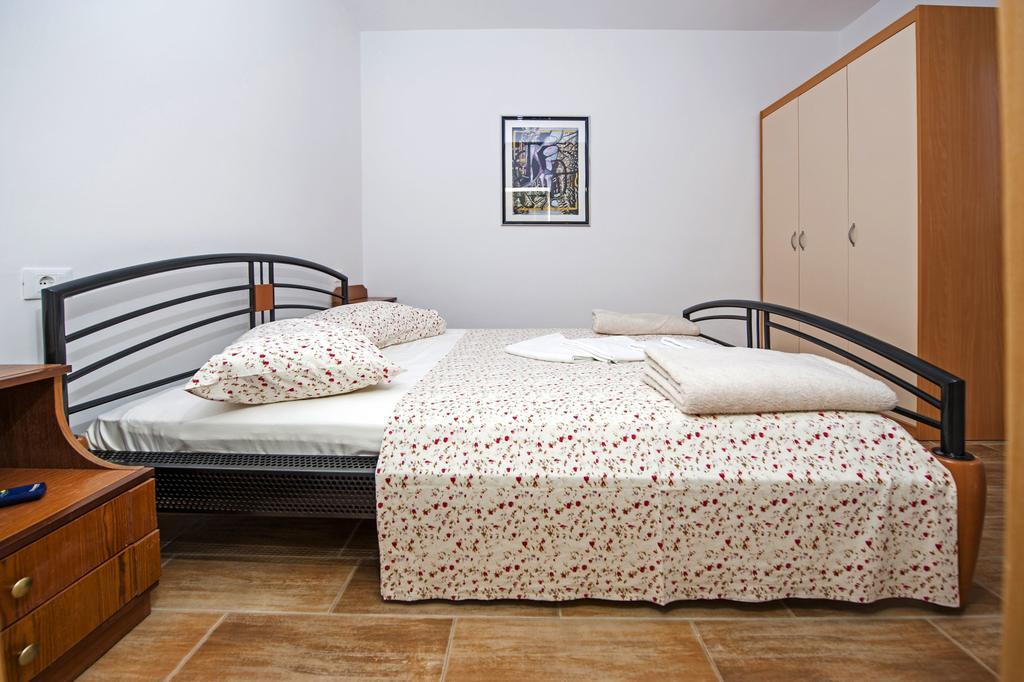 Apartments Karmen Rovinj Extérieur photo