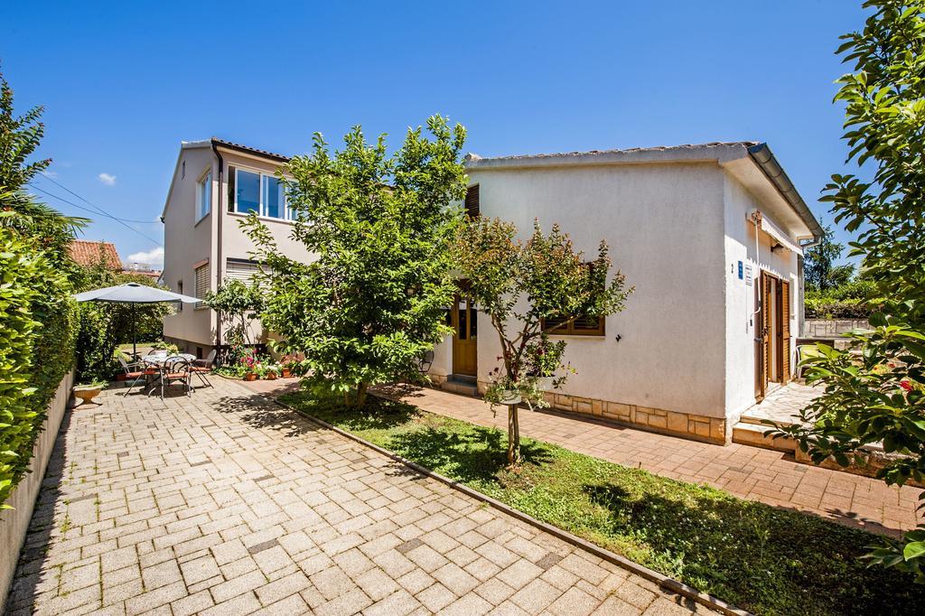 Apartments Karmen Rovinj Extérieur photo