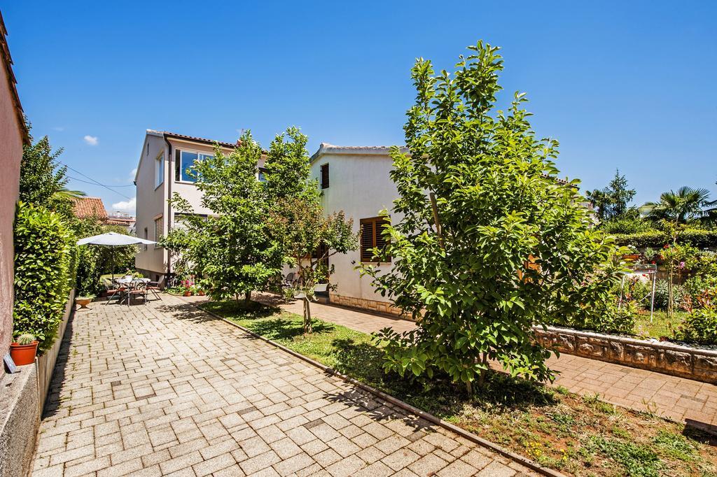 Apartments Karmen Rovinj Extérieur photo