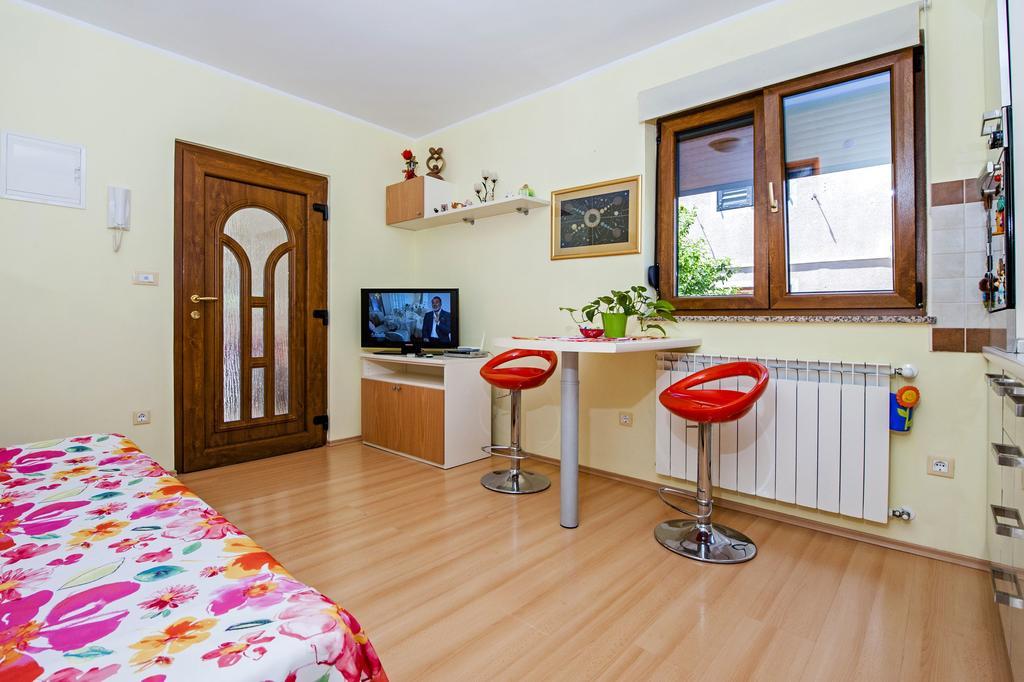 Apartments Karmen Rovinj Extérieur photo