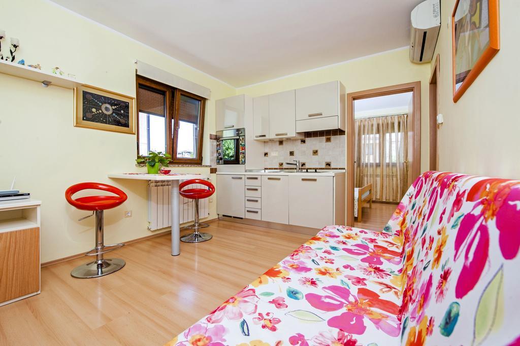 Apartments Karmen Rovinj Extérieur photo