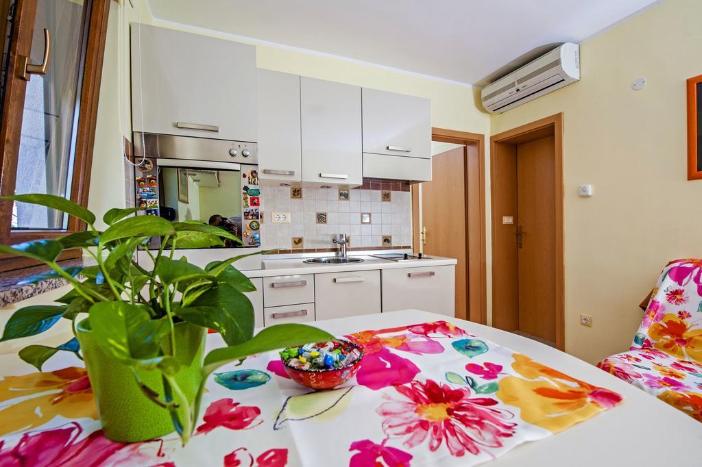 Apartments Karmen Rovinj Extérieur photo